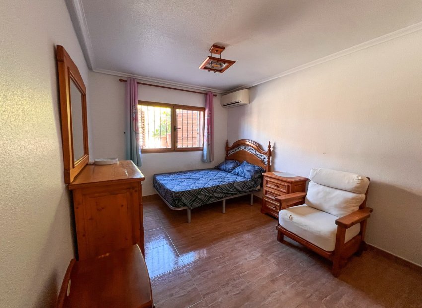 Reventa - Villa - Torrevieia - Torrevieja