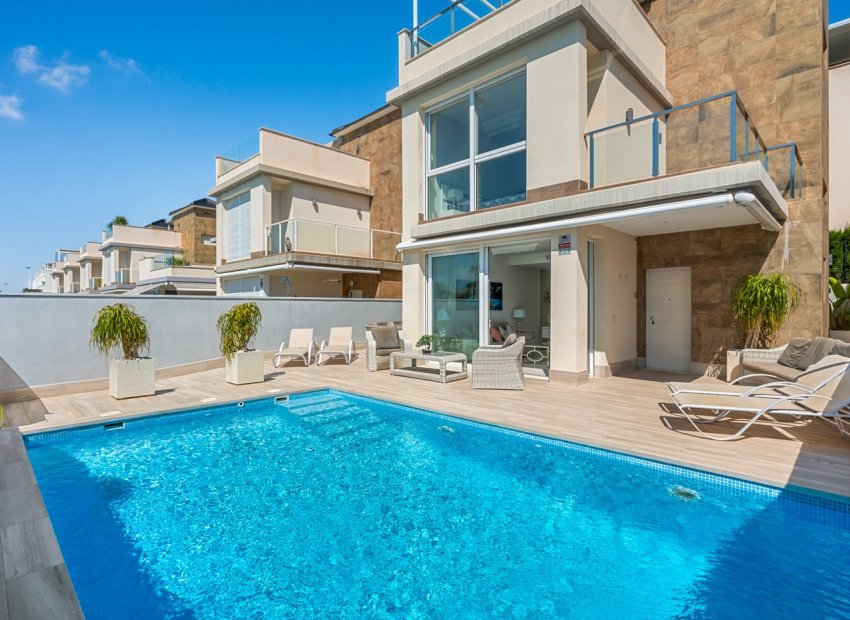Reventa - Villa - Torrevieia - Torrevieja