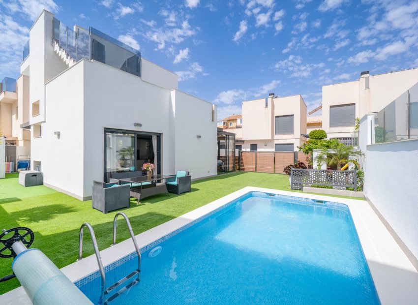 Reventa - Villa - Torrevieia - Torrevieja