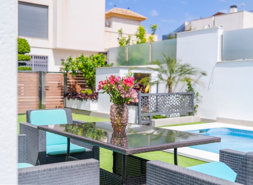 Reventa - Villa - Torrevieia - Torrevieja