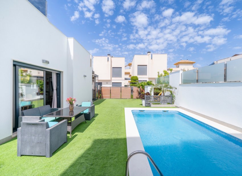 Reventa - Villa - Torrevieia - Torrevieja