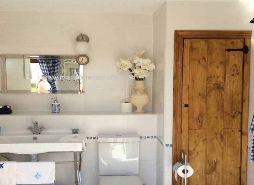 Reventa - Villa - Valle del Sol