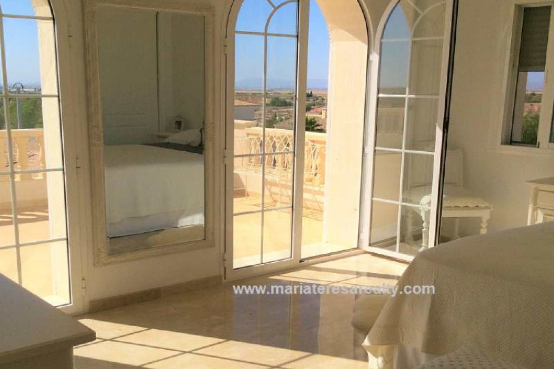 Reventa - Villa - Valle del Sol