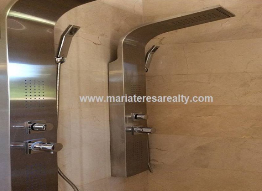 Reventa - Villa - Valle del Sol