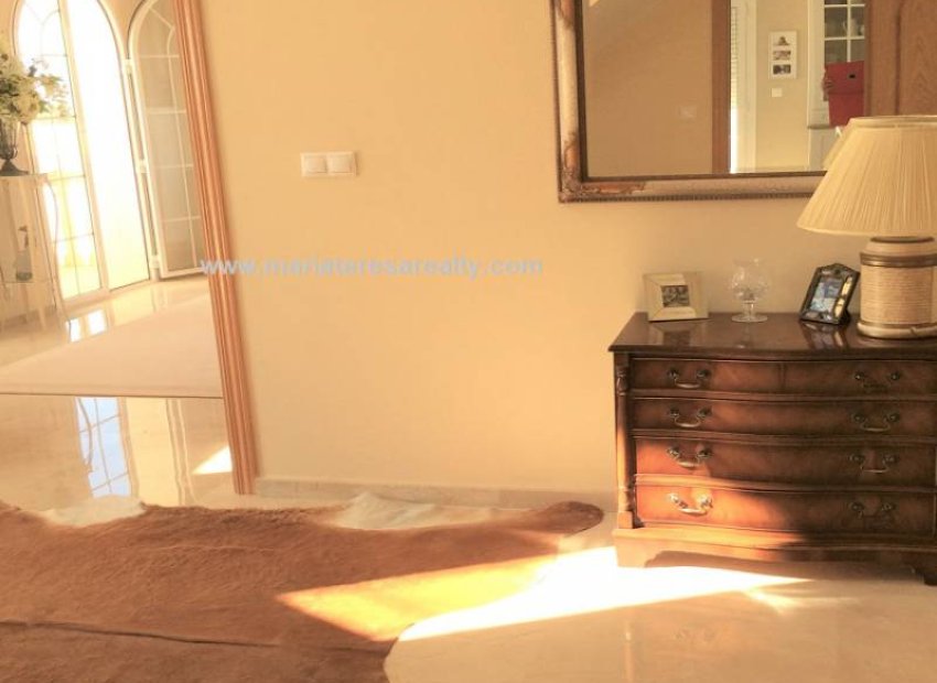 Reventa - Villa - Valle del Sol