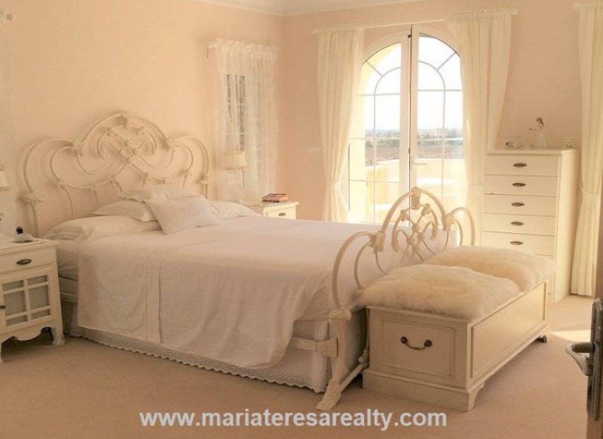 Reventa - Villa - Valle del Sol