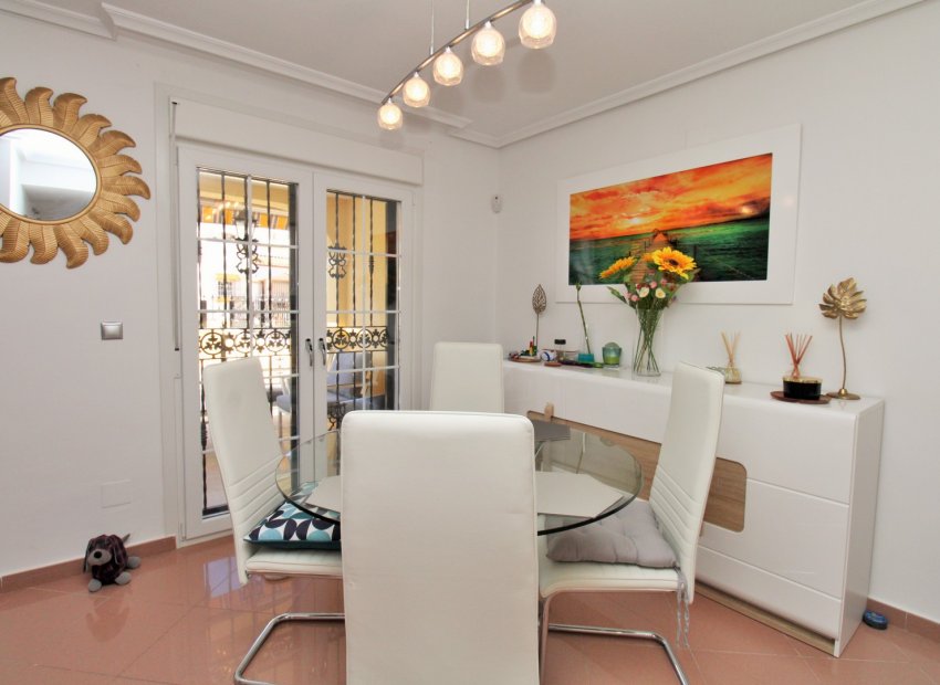 Reventa - Villa - Villamartín - Los Dolses