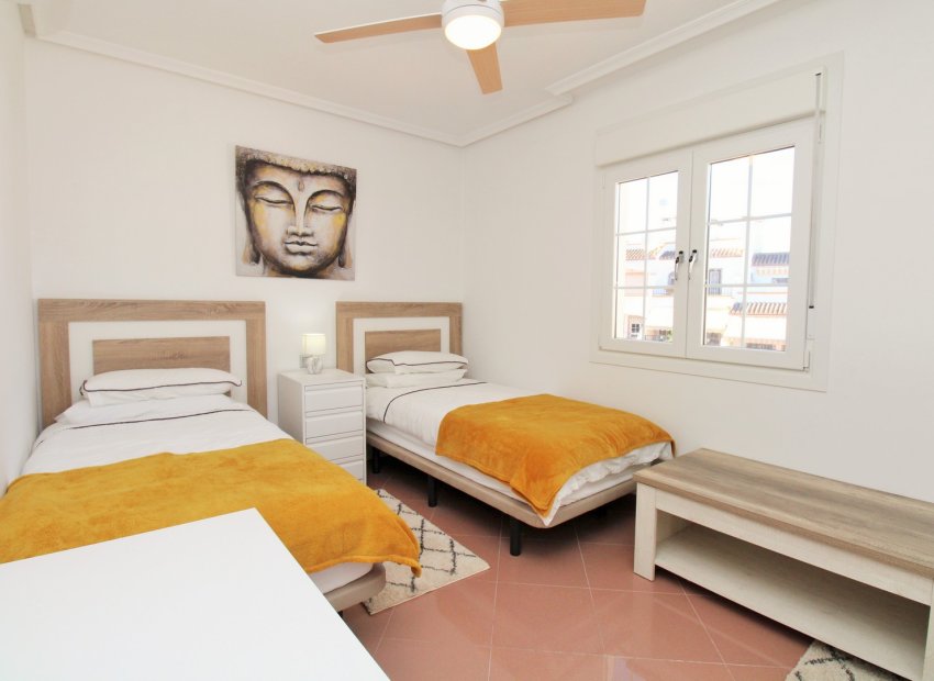 Reventa - Villa - Villamartín - Los Dolses