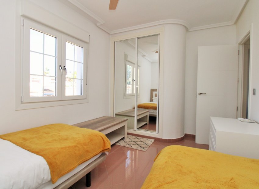 Reventa - Villa - Villamartín - Los Dolses