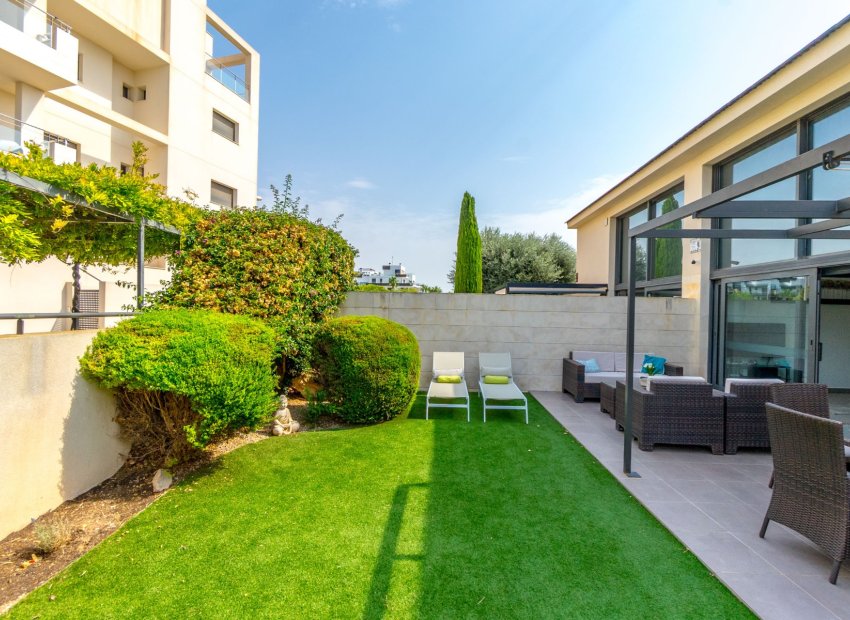 Reventa - Villa - Villamartín - Los Dolses