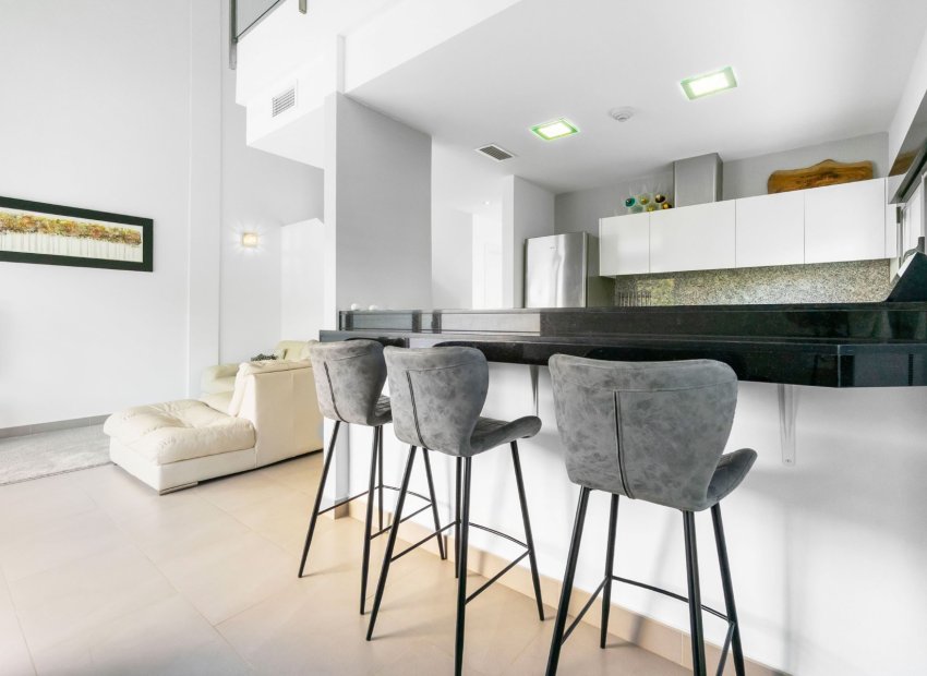 Reventa - Villa - Villamartín - Los Dolses