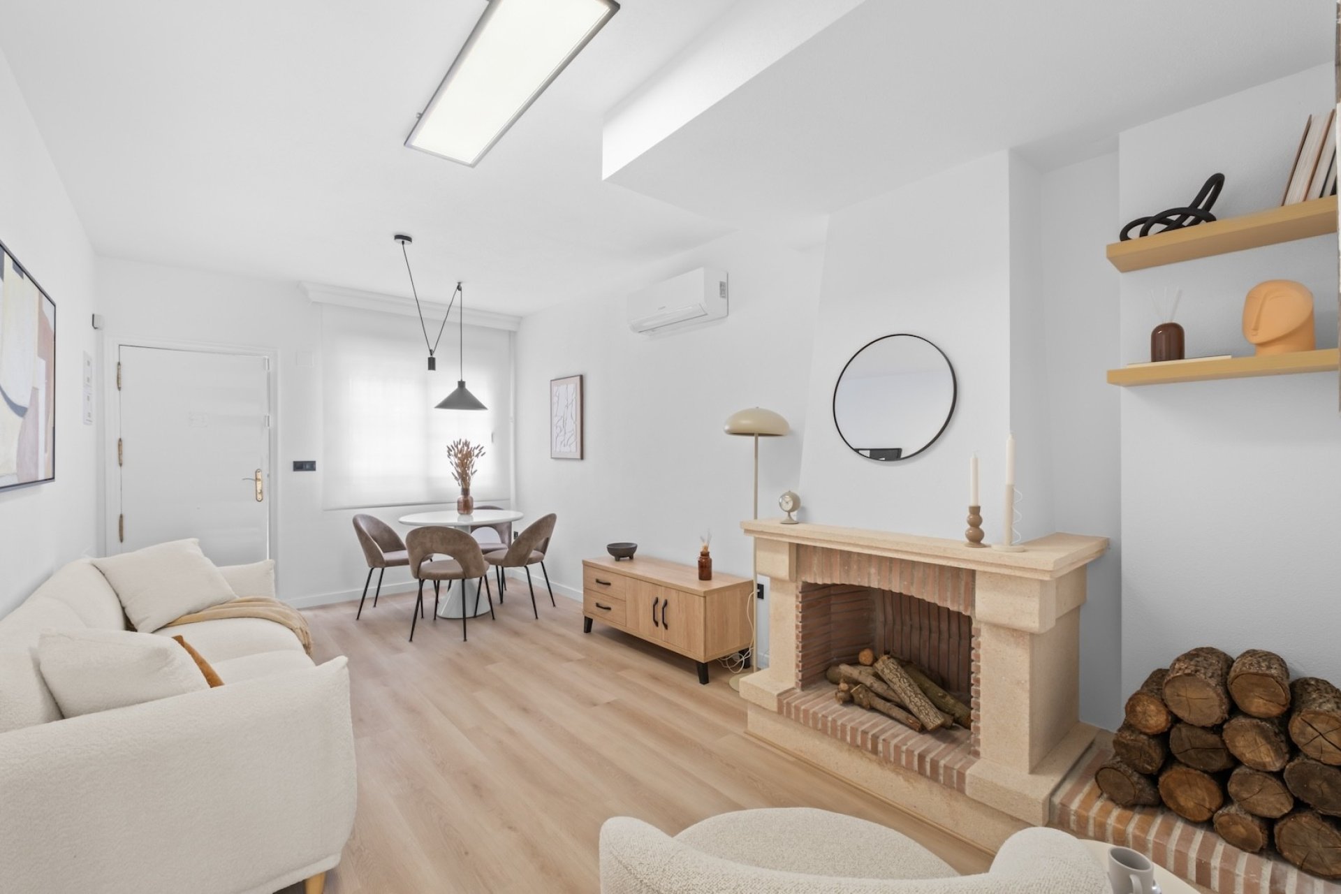 Reventa - Villa - Villamartín - PAU 26