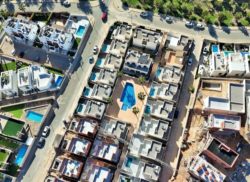 Reventa - Villa - Villamartín - PAU 8