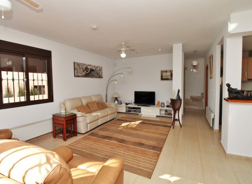 Reventa - Villa - Villamartín - PAU 8