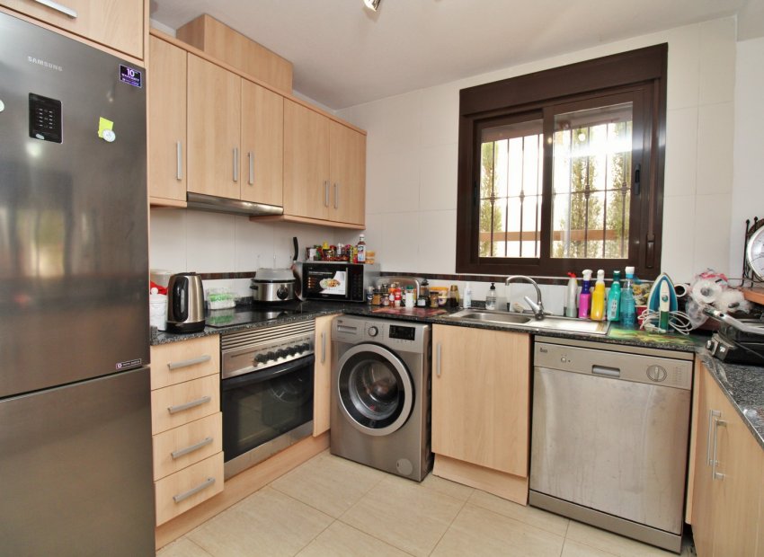 Reventa - Villa - Villamartín - PAU 8