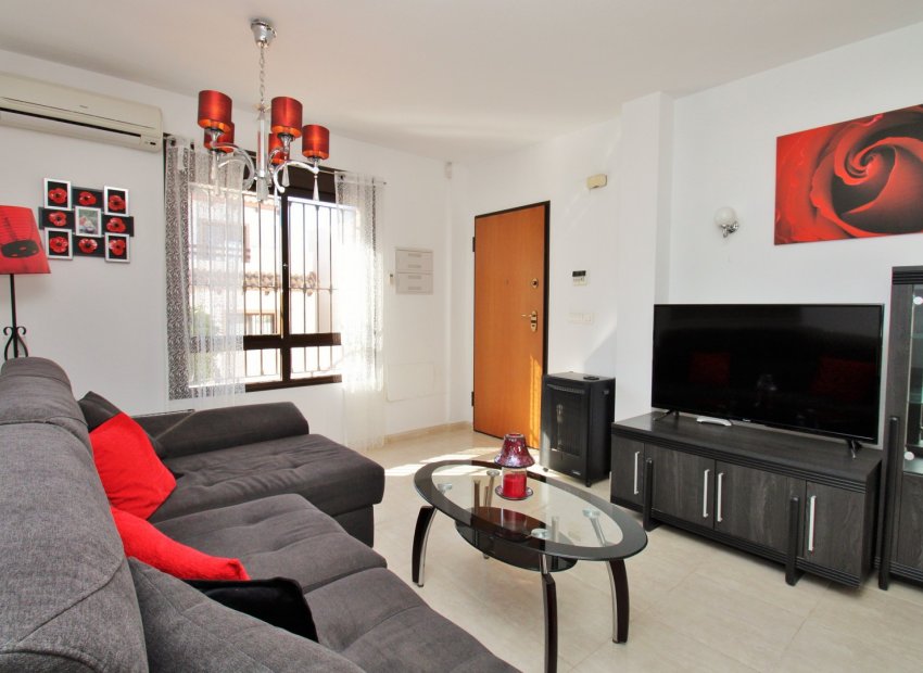 Reventa - Villa - Villamartín - PAU 8