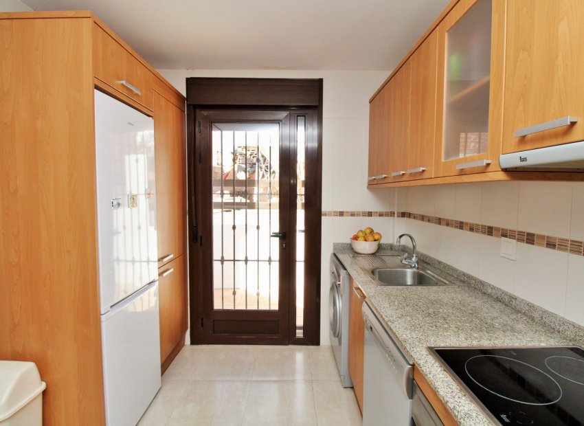 Reventa - Villa - Villamartín - PAU 8