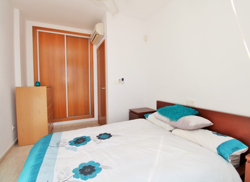 Reventa - Villa - Villamartín - PAU 8