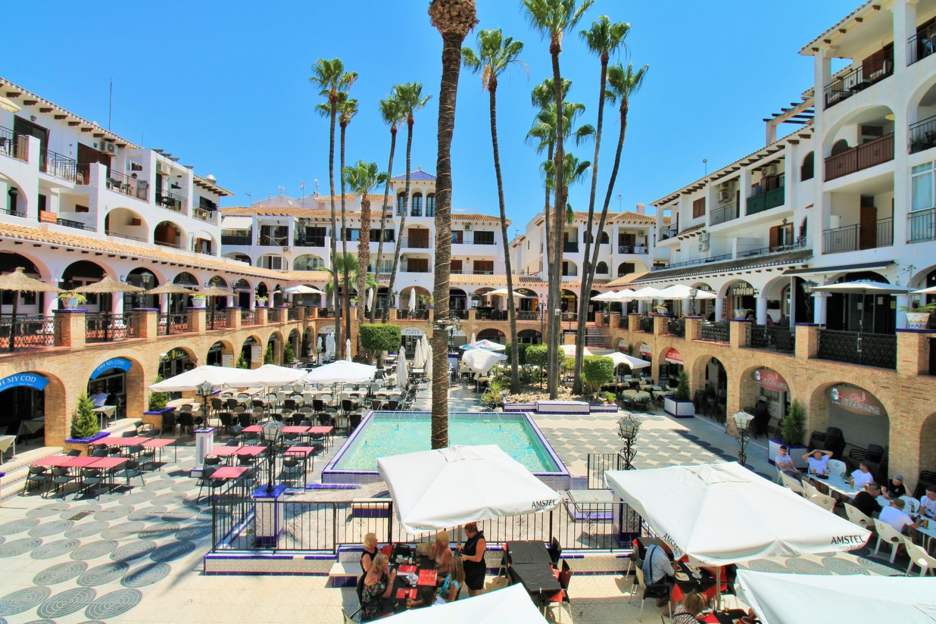 Reventa - Villa - Villamartín - PAU 8