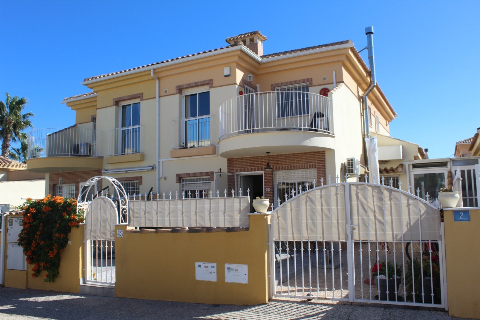 Reventa - Villa - Villamartín - PAU 8
