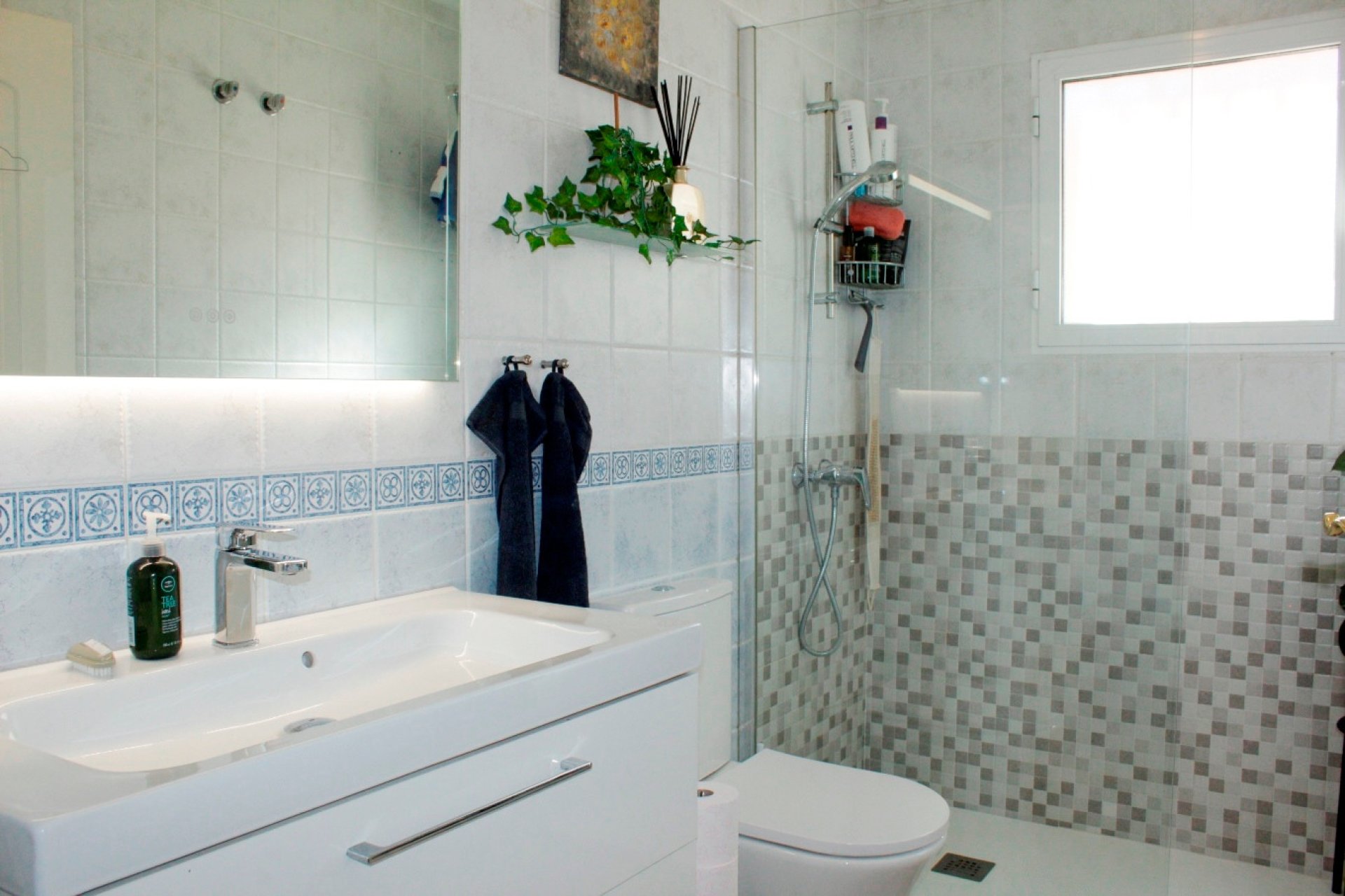 Reventa - Villa - Villamartín - PAU 8