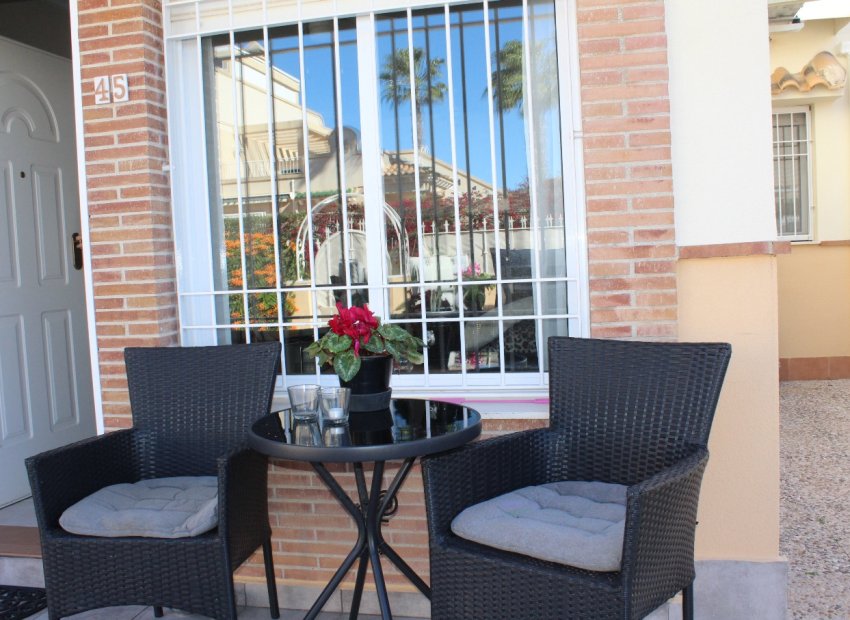 Reventa - Villa - Villamartín - PAU 8