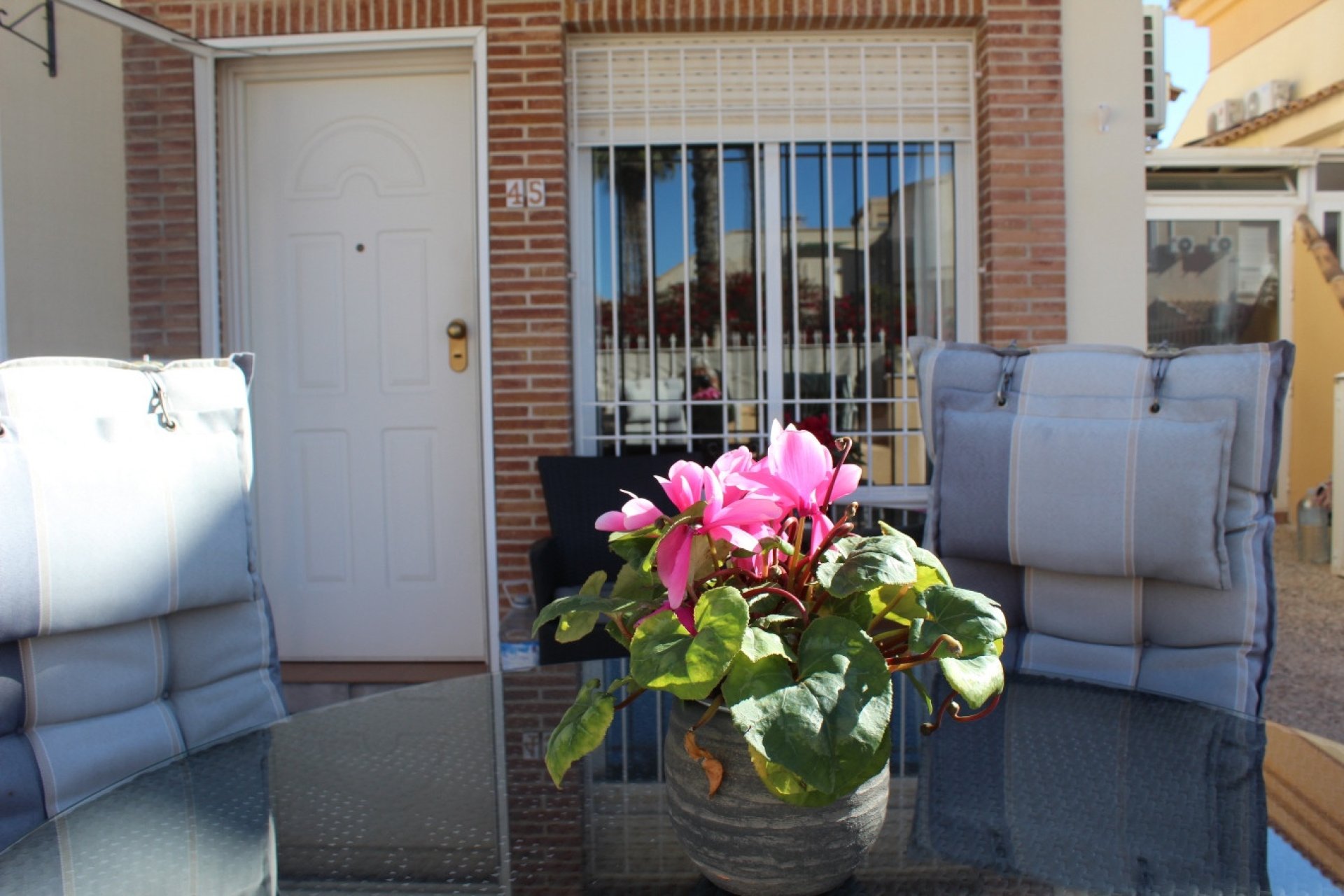 Reventa - Villa - Villamartín - PAU 8