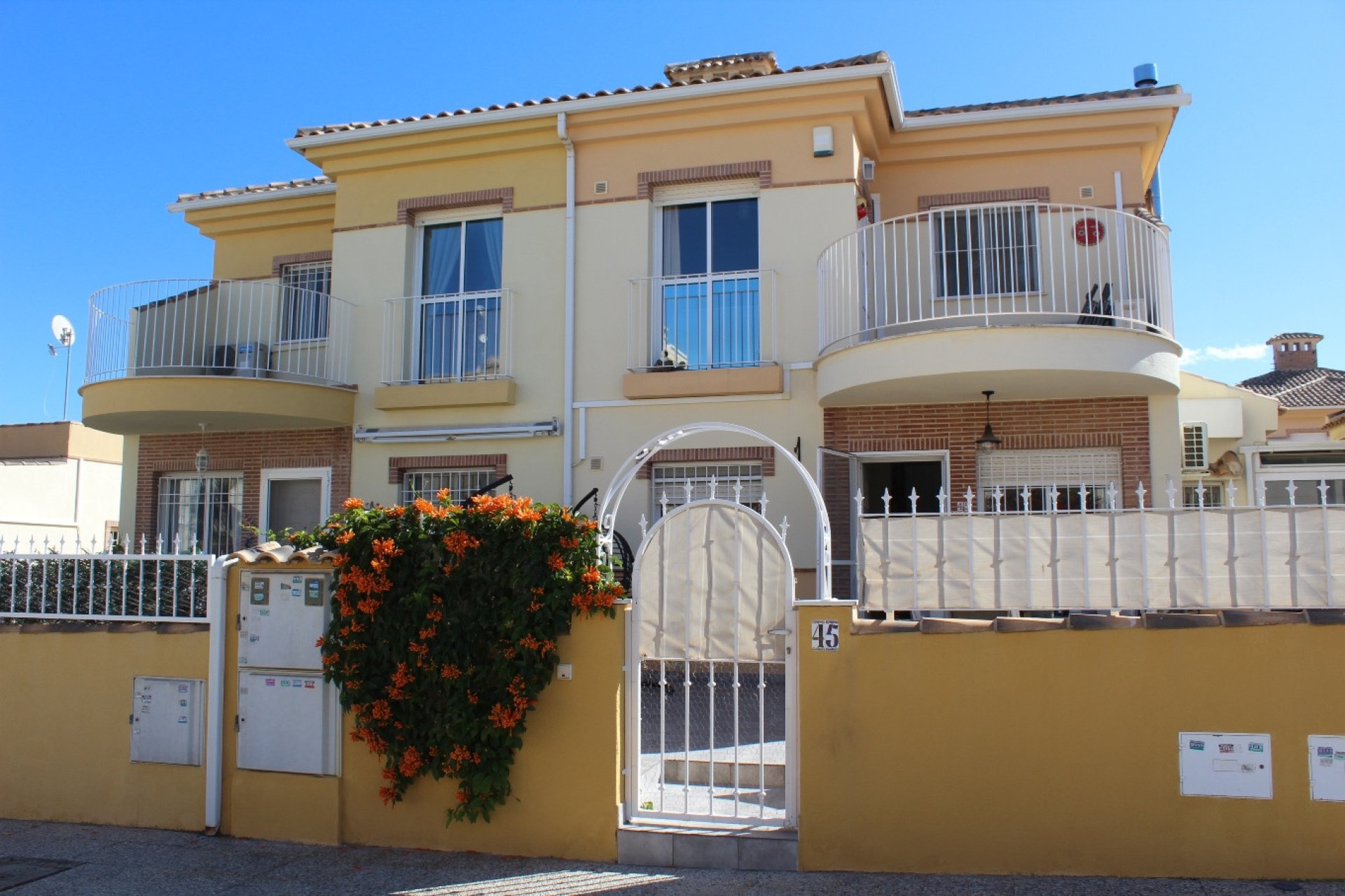 Reventa - Villa - Villamartín - PAU 8