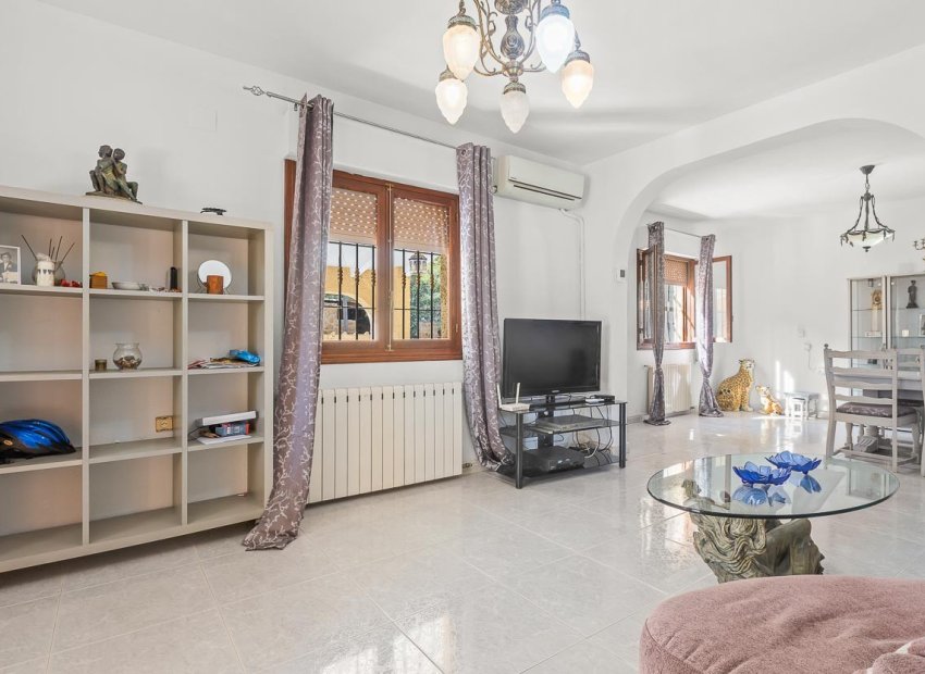 Reventa - Villa - Villamartín - Res. Las Filipinas