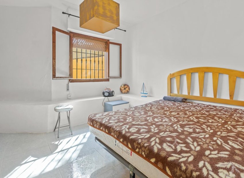 Reventa - Villa - Villamartín - Res. Las Filipinas