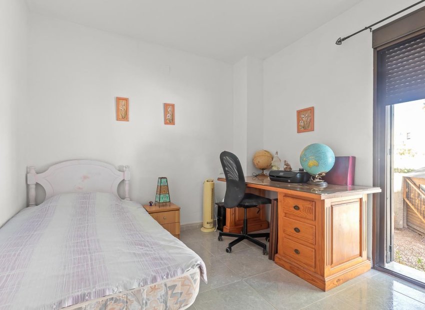 Reventa - Villa - Villamartín - Res. Las Filipinas