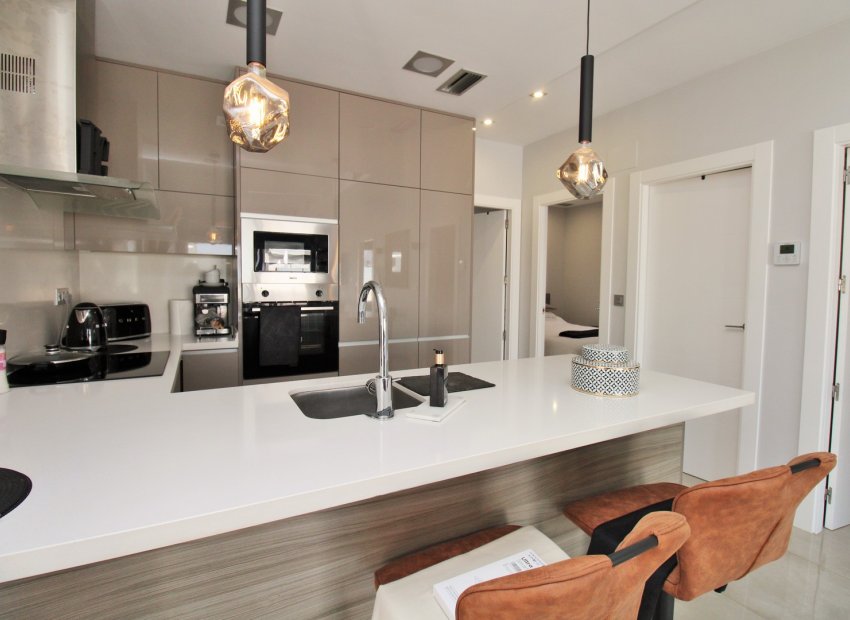 Reventa - Villa - Villamartín