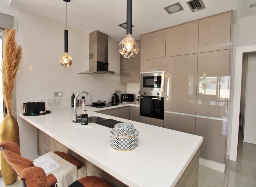 Reventa - Villa - Villamartín