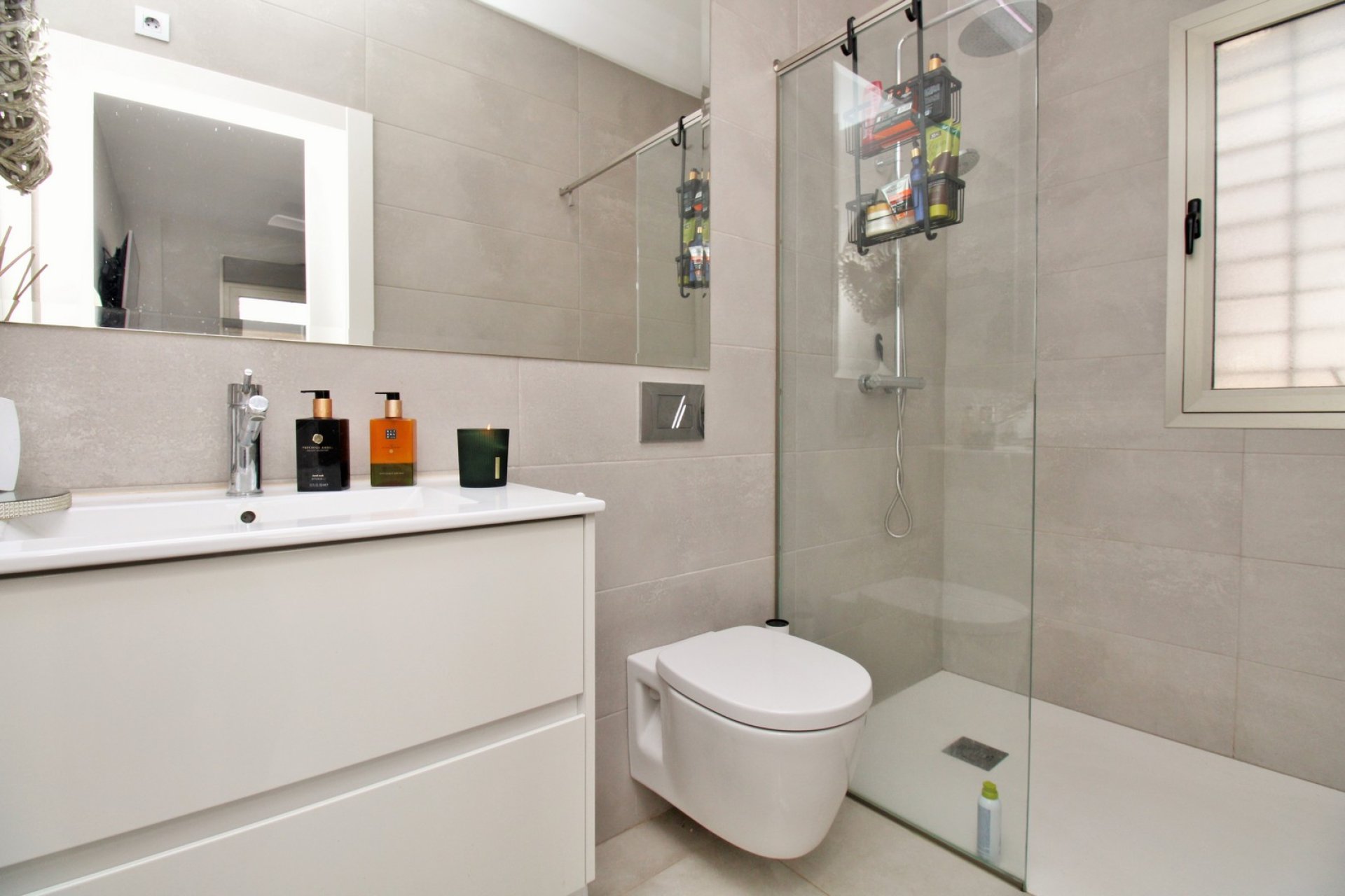 Reventa - Villa - Villamartín