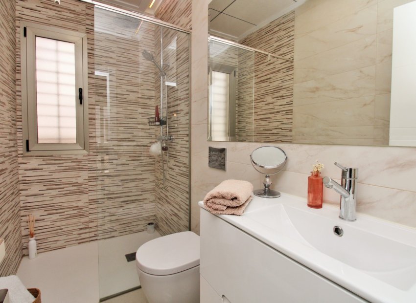 Reventa - Villa - Villamartín