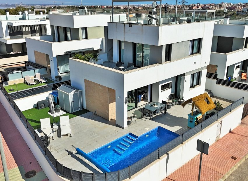 Reventa - Villa - Villamartín