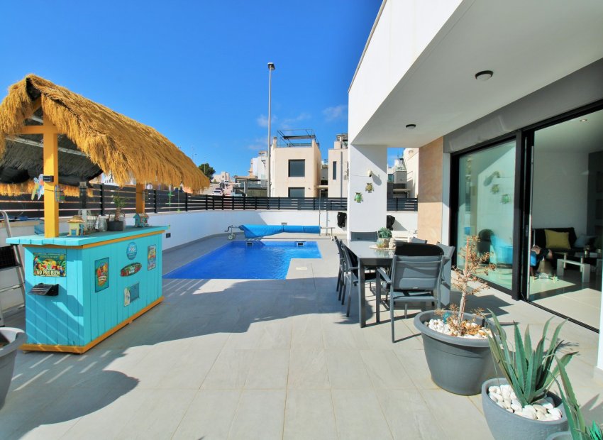 Reventa - Villa - Villamartín