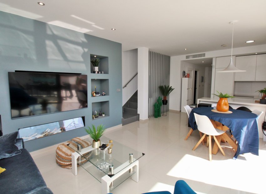 Reventa - Villa - Villamartín