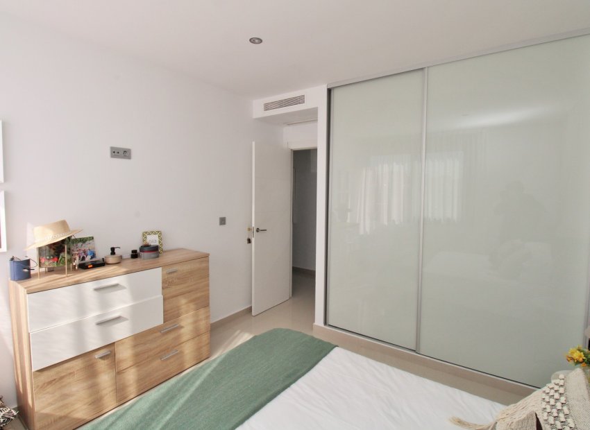 Reventa - Villa - Villamartín