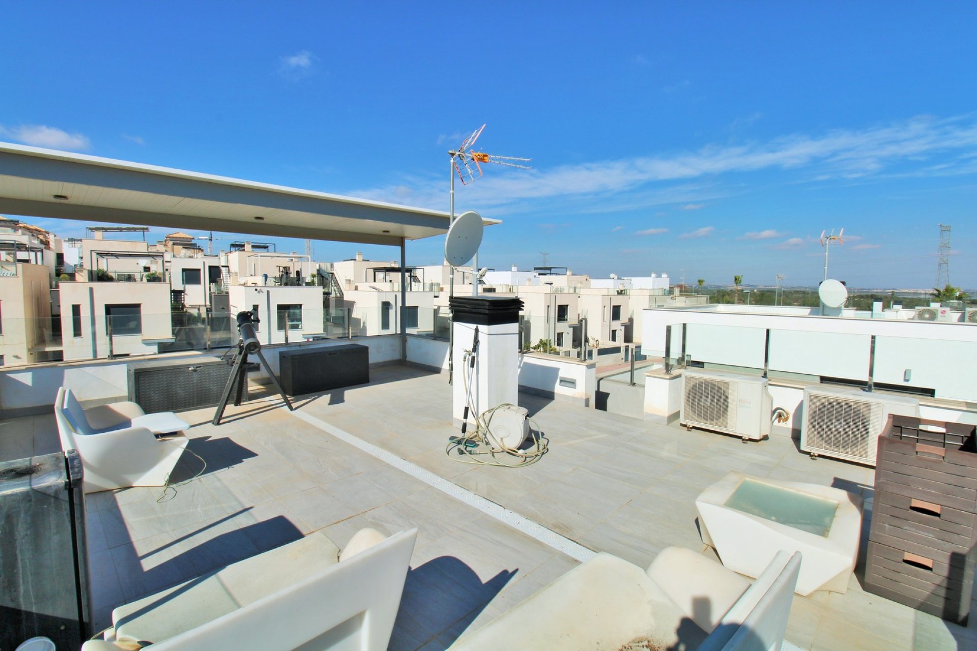 Reventa - Villa - Villamartín