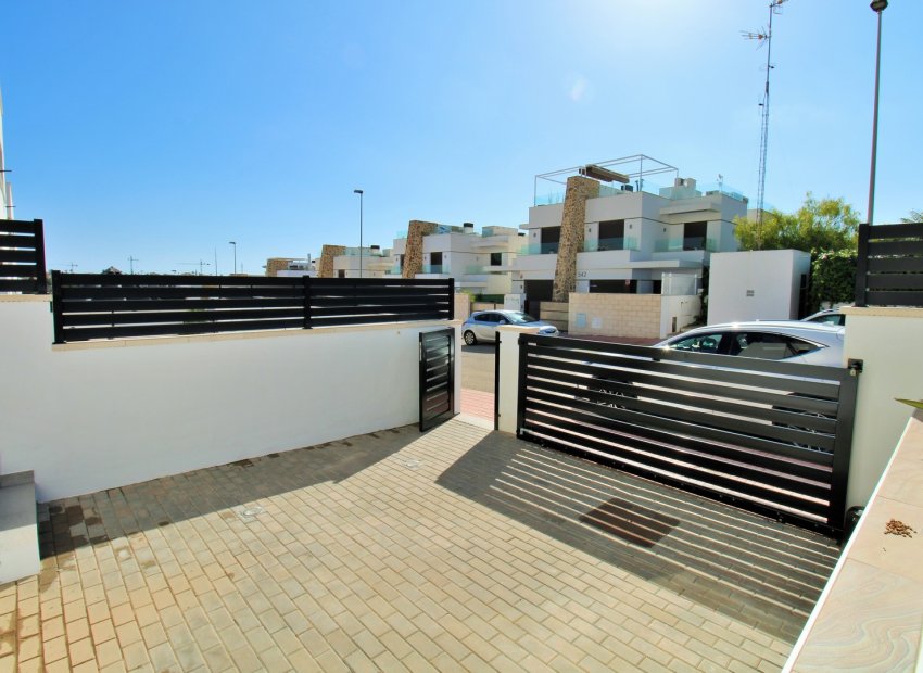 Reventa - Villa - Villamartín