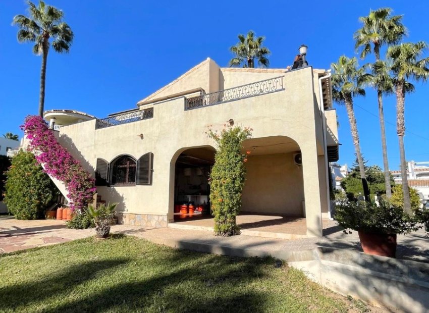 Reventa - Villa - Villamartin