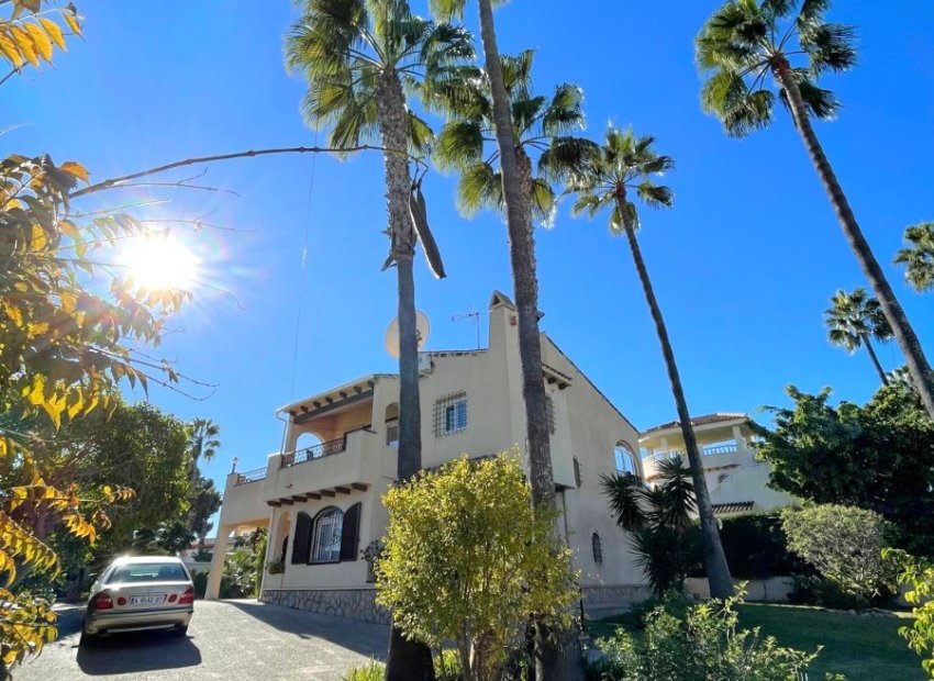 Reventa - Villa - Villamartin