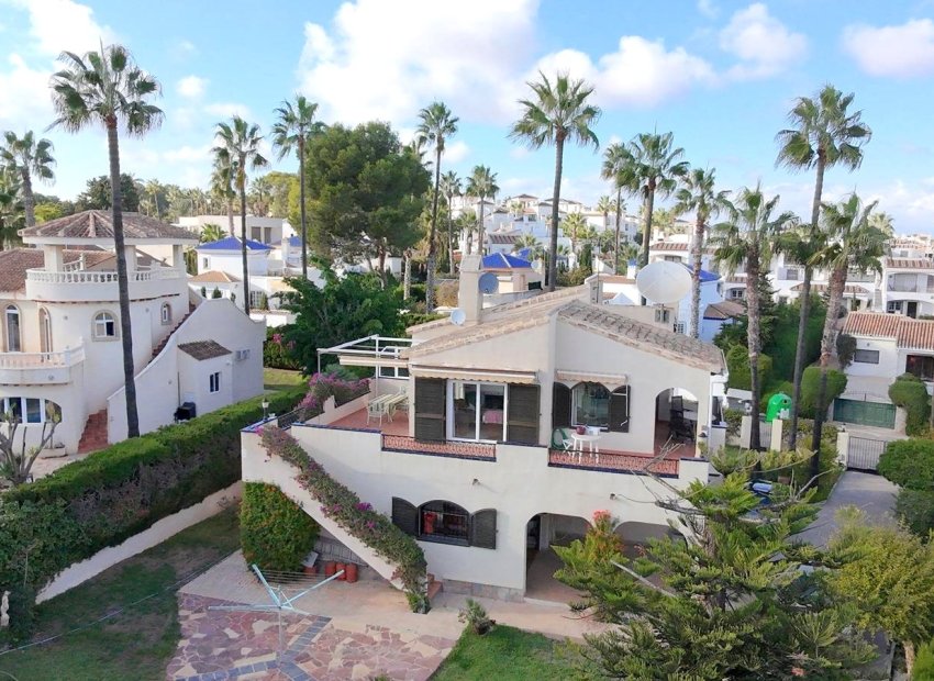 Reventa - Villa - Villamartin