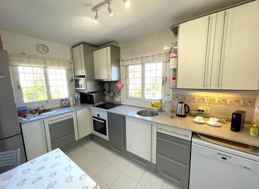 Reventa - Villa - Villamartin