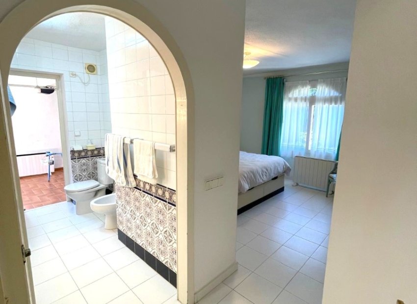 Reventa - Villa - Villamartin