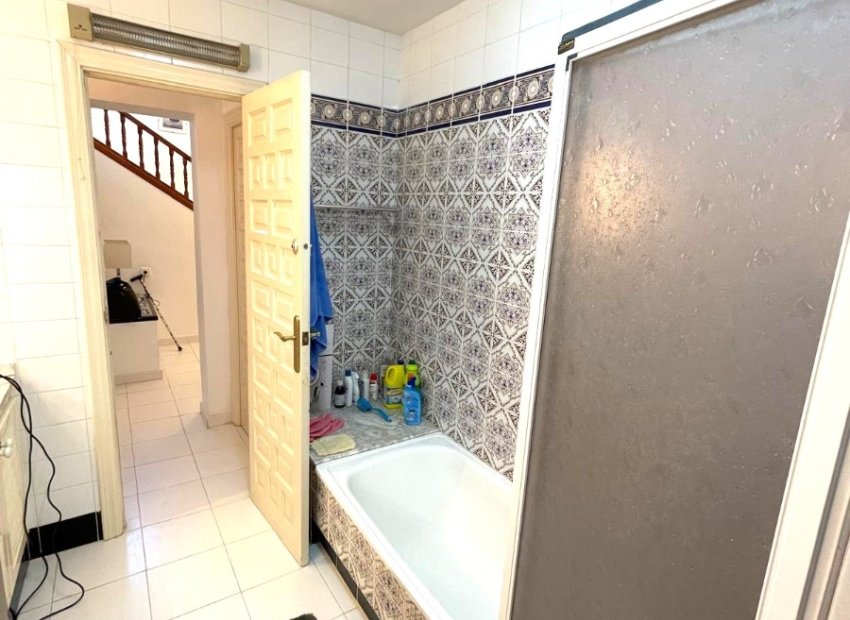 Reventa - Villa - Villamartin