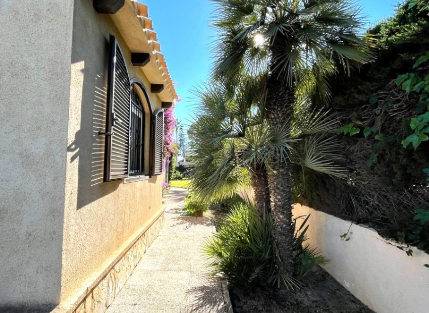 Reventa - Villa - Villamartin