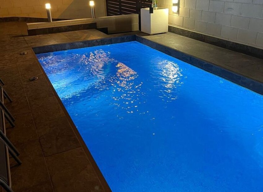 Reventa - Villa - Villamartín