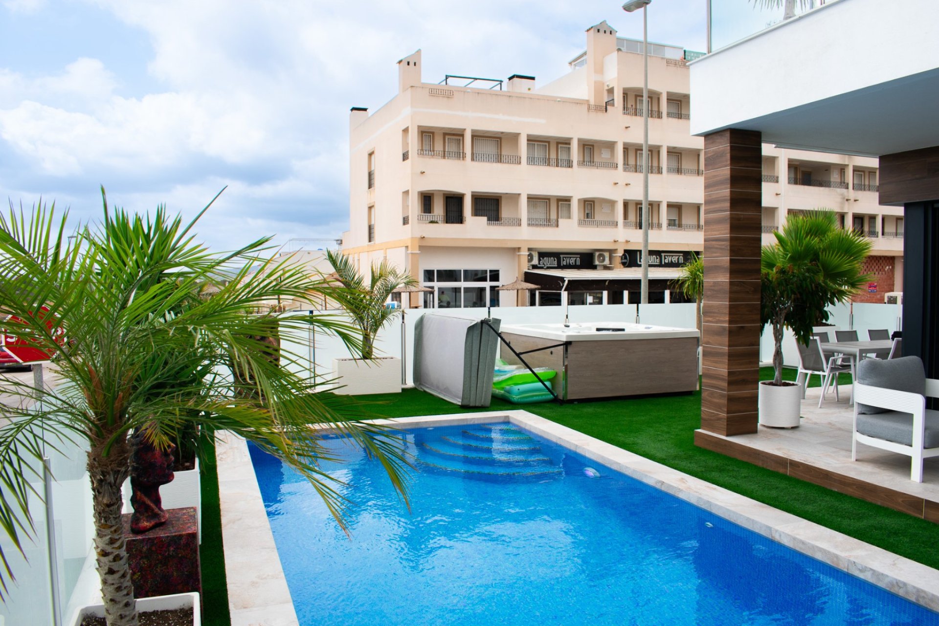 Reventa - Villa - Vistabella